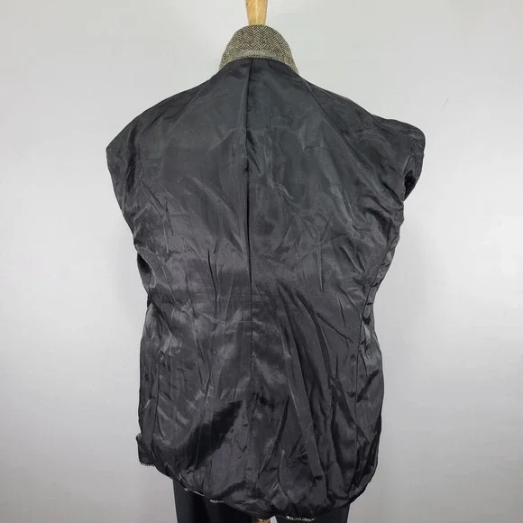 Haggar Mens Sport Coat Blazer Two Button Beige Black Herringbone City Casual 46R